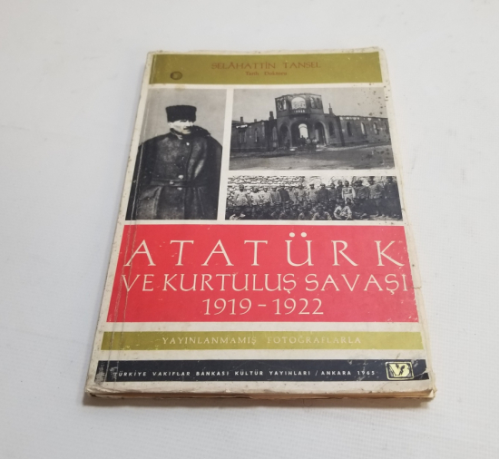 KURTULUŞ SAVAŞI KONULU ATATÜRK FOTOĞRAFLARININ YER ALDIĞI 1965 TARİHLİ KİTAP