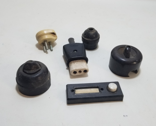 ANTİKA ELEKTRİK DÜĞMESİ LOTU