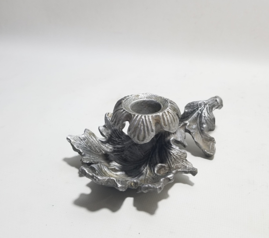 KABARTMA İŞÇİLİKLİ ANTİKA MUMLUK - ŞAMDAN