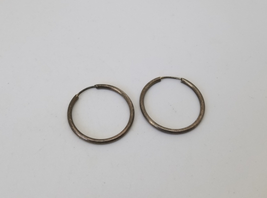 GÜMÜŞ HALKA KÜPE