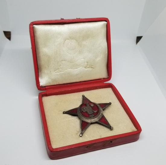 ORİJİNAL KUTUSUNDA ÇOK NADİR GÜMÜŞ HARP MADALYASI