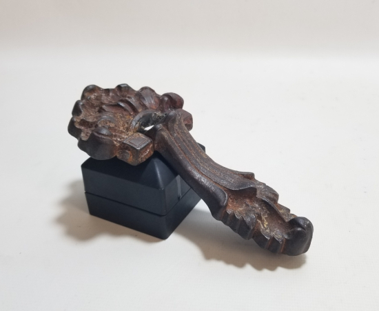 KABARTMA İŞÇİLİKLİ OSMANLI DÖNEMİ KAPI TOKMAĞI