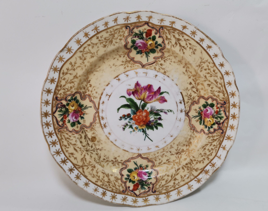 OSMANLI DÖNEMİ EL BOYAMA İŞÇİLİKLİ VE ALTIN VARAKLI PORSELEN TABAK