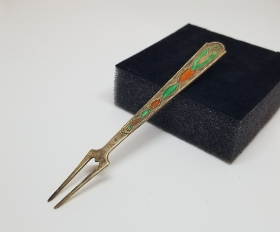 ORAK ÇEKİÇ DAMGALI ANTİKA MİNELİ RUS GÜMÜŞ PEYNİR ÇATALI