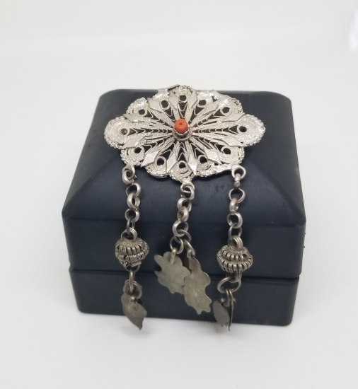 OSMANLI DÖNEMİ MERCAN TAŞLI TELKARİ İŞÇİLİKLİ GÜMÜŞ BROŞ