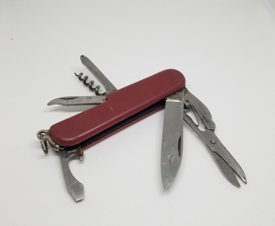 ÇOK AMAÇLI ANTİKA İSVİÇRE ÇAKISI