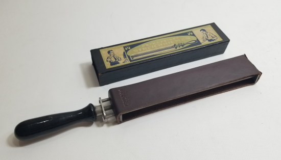 ORİJİNAL KUTUSUNDA ANTİKA BERBER USTURA BİLEYİ