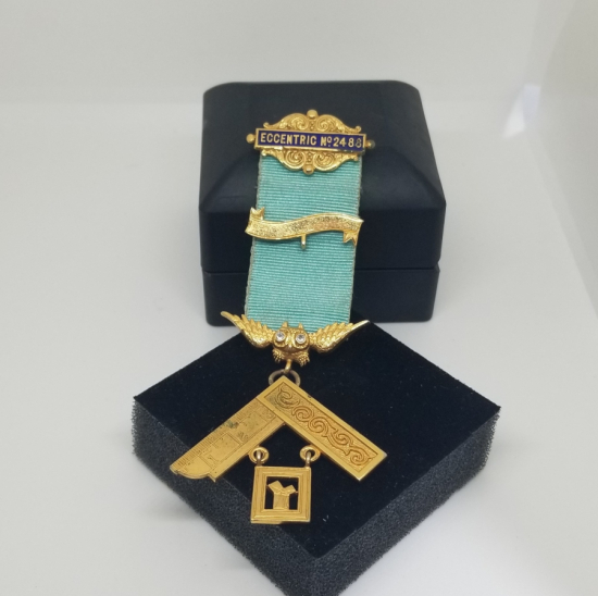 ALTIN KAPLAMA ANTİKA MASONİK MADALYA