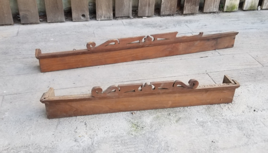 OSMANLI DÖNEMİ TESTERE İŞÇİLİKLİ İKİ ADET AHŞAP AYNA ÜSTÜ