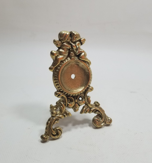 KABARTMA İŞÇİLİKLİ ANTİKA METAL SAAT STANDI