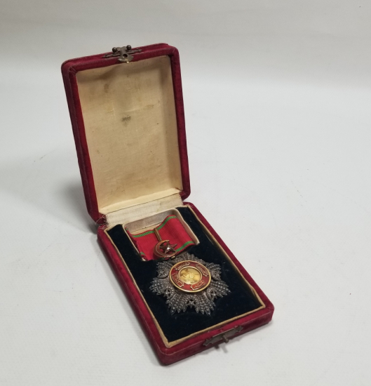 ORJİNAL KUTUSUNDA 3. DERECE MECİDİ NİŞANI