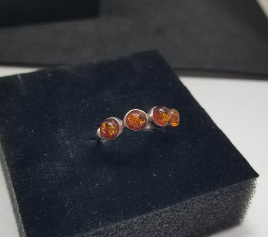 İÇİ FOSİLLİ DAMLA KEHRİBAR ÖZEL YAPIM YÜZÜK