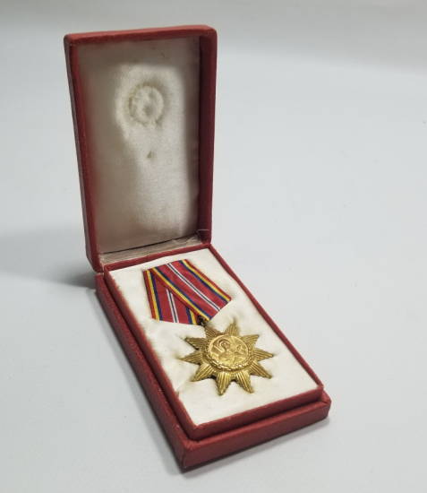 ORİJİNAL KUTUSUNDA 2. DÜNYA SAVAŞI HATIRASI SOVYET MADALYA