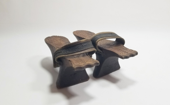 ÜZERİ İBRİK GÖRSELLİ OSMANLI DÖNEMİ EL OYMA GELİN HAMAM TAKUNYASI - NALINI