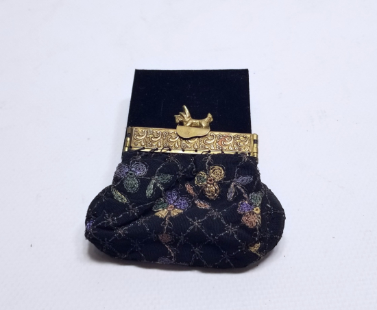 KABARTMA İŞÇİLİKLİ EL YAPIMI ANTİKA CÜZDAN