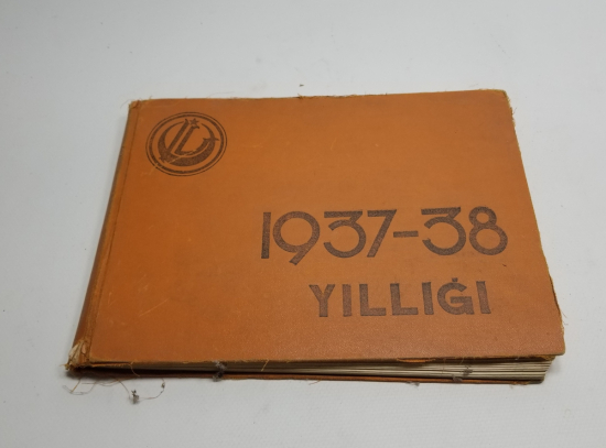İZMİR ERKEK LİSESİ 1937-1938 YILLIĞI