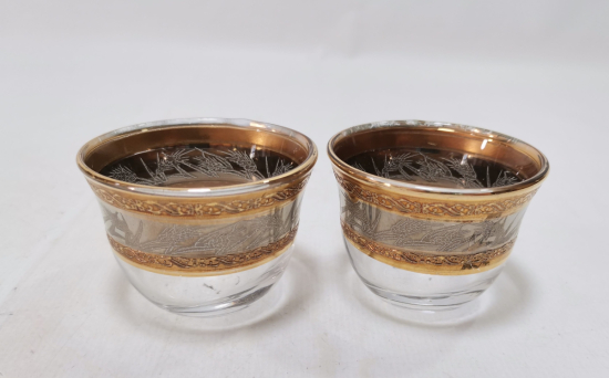 ALTIN VARAKLI VE KABARTMA İŞÇİLİKLİ ANTİKA ÇİFT ZARF FİNCANI