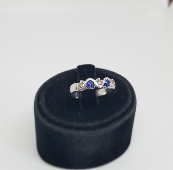 SAFİR VE PIRLANTA TAŞLI GİRİT MODEL YÜZÜK