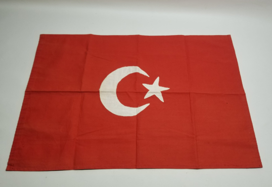 ÇİL KONDİSYONDA OSMANLI DÖNEMİ NADİR ASKERİ BAYRAK