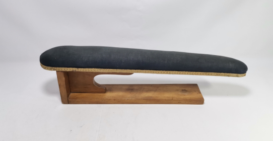 OSMANLI DÖNEMİ NADİR EL YAPIMI İPEK KIYAFET ÜTÜ MASASI