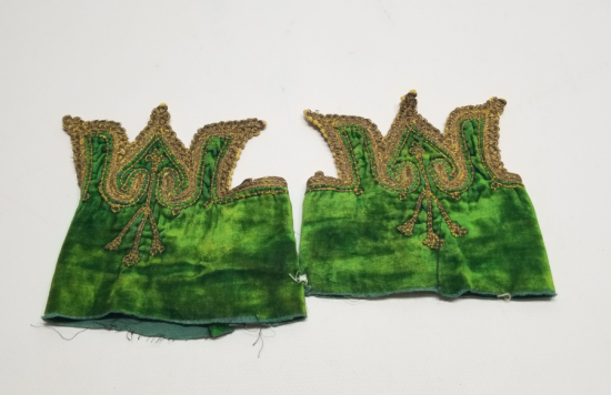 ALTIN SIRMA İŞÇİLİKLİ OSMANLI DÖNEMİ HEREKE YAPIMI SARAY İŞİ KIYAFET KOLU