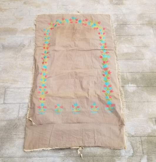 SUZANİ İŞÇİLİKLİ EL İŞİ ANTİKA SECCADE