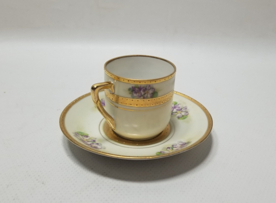 ÜZERİ ALTIN VARAKLI ANTİKA KAHVE FİNCANI