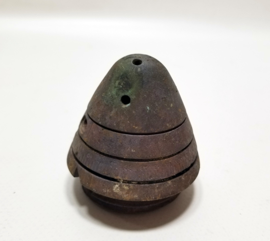 ÜZERİ OSMANLICA YAZILI 1. DÜNYA SAVAŞI DÖNEMİ TOP MERMİSİ BAŞLIĞI