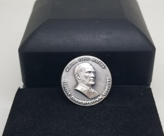 ANTİKA GÜMÜŞ ATATÜRK ROZETİ