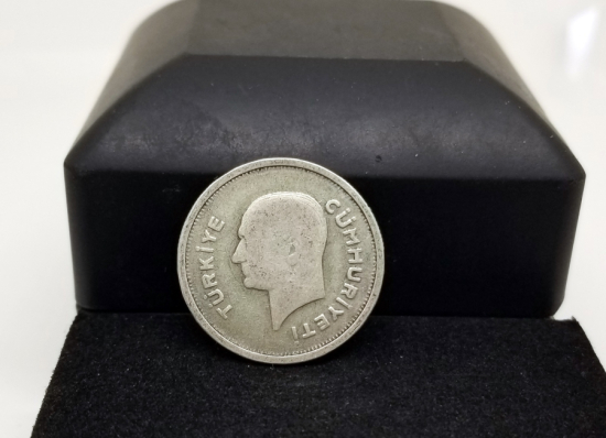 YÜKSEK KONDSİYONDA KOLEKSİYONLUK 1935 GÜMÜŞ 50 KURUŞ