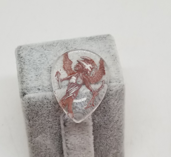 KIZILDERİLİ GÖRSELLİ CAM ÜZERİ KAMEO FORMUNDA YAPILMIŞ ANTİKA YÜZÜK KAŞI