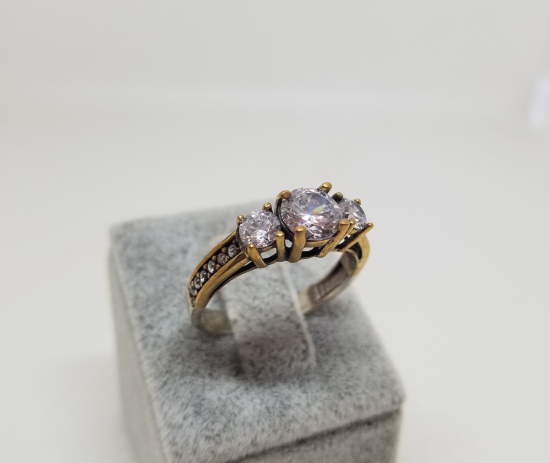 MARGAZİT TAŞLI ÜÇTAŞ MODEL YÜZÜK