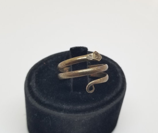 KABARTMA İŞÇİLİKLİ YILAN FORMLU OSMANLI DÖNEMİ RUM İŞİ YÜZÜK