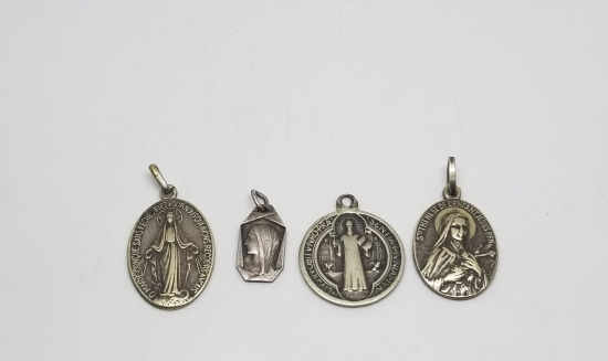 4 ADET ANTİKA VAFTİZ KOLYESİ