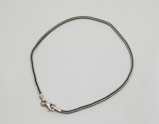 KIRÇILLI MODEL GÜMÜŞ BİLEKLİK