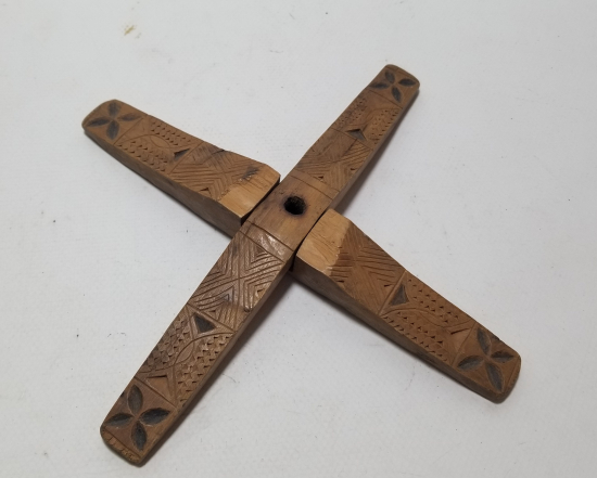 CUMHURİYET BAŞLARI EL KAZIMA İŞÇİLİKLİ AHŞAP KİRMAN