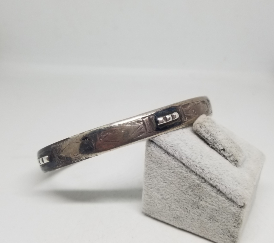 KALEM VE KABARTMA İŞÇİLİKLİ OSMANLI DÖNEMİ GÜMÜŞ BİLEKLİK