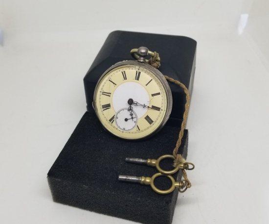 OSMANLI DÖNEMİ KURMALI GÜMÜŞ KASA RENKLİ KADRAN CEP SAATİ