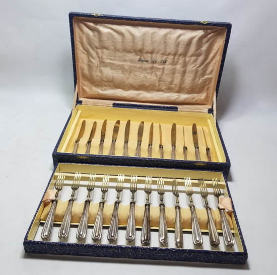 ORİJİNAL KUTUSUNDA GÜMÜŞ SAPLI ANTİKA ÇATAL - BIÇAK TAKIMI