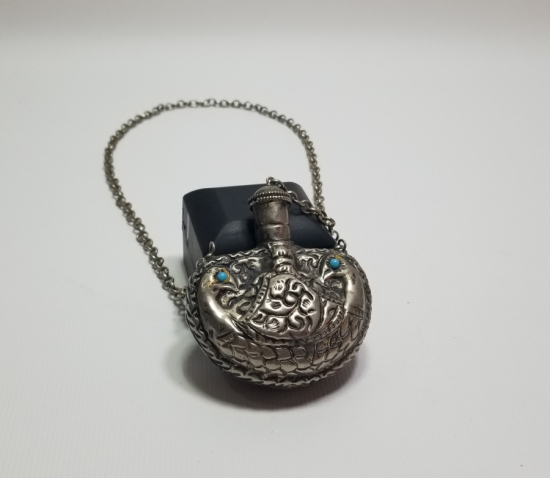 KABARTMA İŞÇİLİKLİ ANTİKA KOKULUK