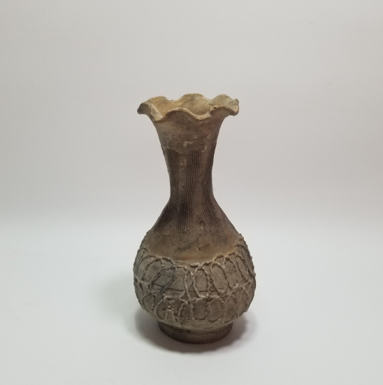 KABARTMA İŞÇİLİKLİ EL YAPIMI ANTİKA TOPRAK VAZO