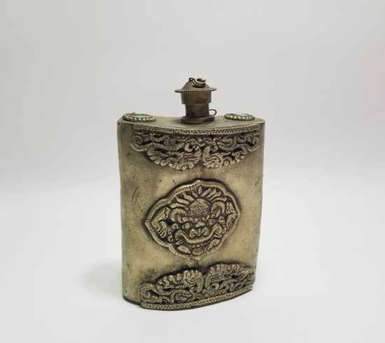 ÜZERİ KABARTMA İŞÇİLİKLİ UZAKDOĞU KUTSAL SU MATARASI