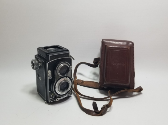 DERİ KILIFINDA ANTİKA FOTOĞRAF MAKİNESİ