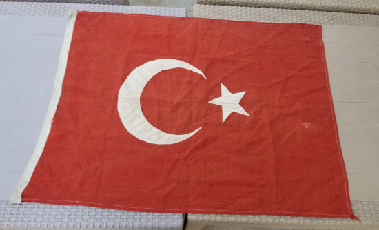 CUMHURİYET BAŞLARI EL YAPIMI YÜN BAYRAK