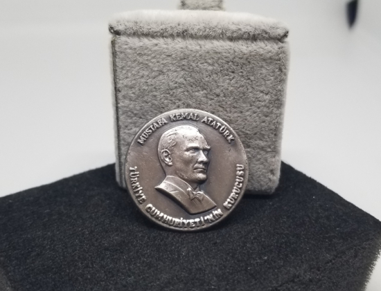 ANTİKA GÜMÜŞ ATATÜRK ROZETİ