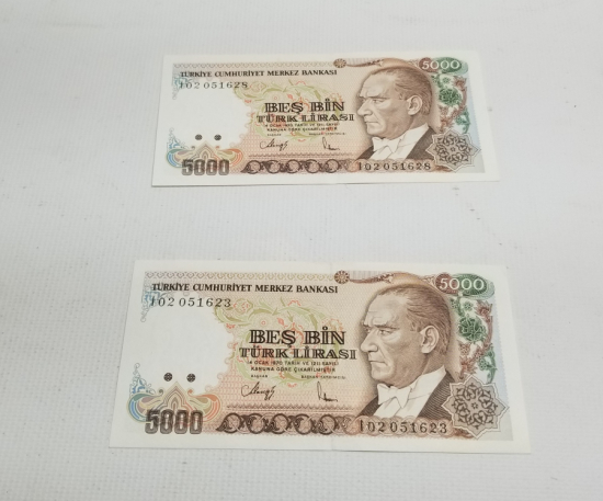 ÇOK YÜKSEK KONDİSYONDA 2 ADET 7. EMİSYON 4. TERTİP - 5000 TÜRK LİRASI-