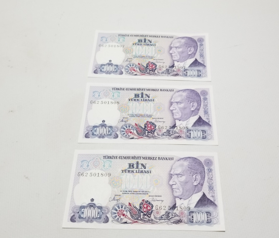 ÇOK YÜKSEK KONDİSYONDA SIRALI SERİ NUMARALI 3 ADET 7. EMİSYON 1. TERTİP - 1000 TÜRK LİRASI-