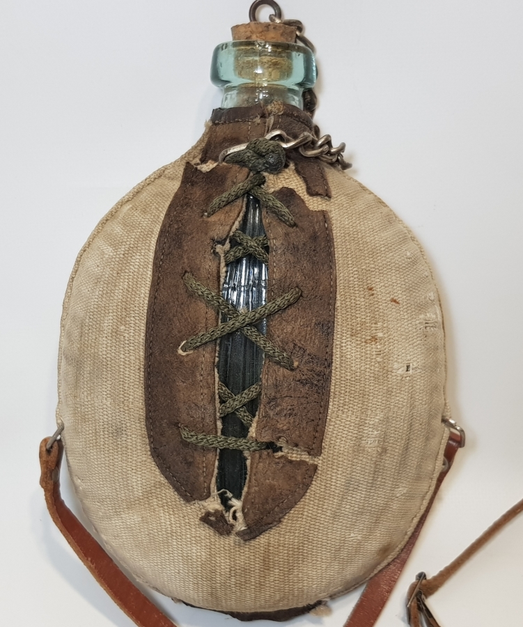 1. DÜNYA SAVAŞI DÖNEMİ NADİR FORMDA CAM MATARA