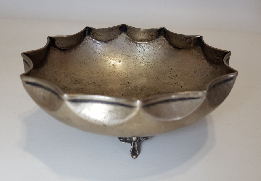 12 KÖŞELİ YILDIZ MODELLİ GÜMÜŞ ŞEKERLİK