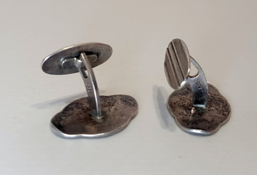1900'LERDEN BİR ÇİFT GÜMÜŞ KOL DÜĞMESİ 